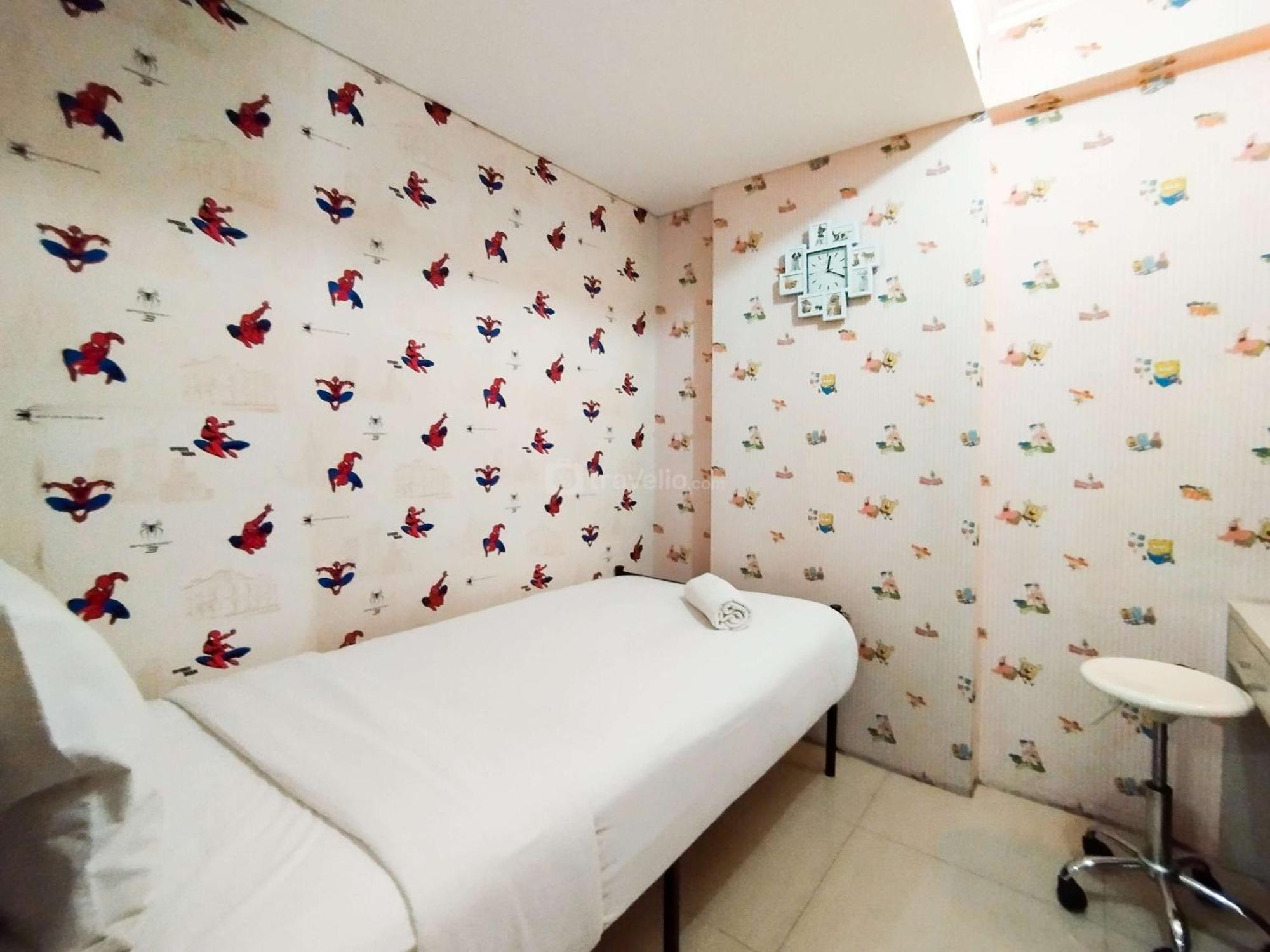 Chic 2br Gateway Pasteur By Travelio Apartemen