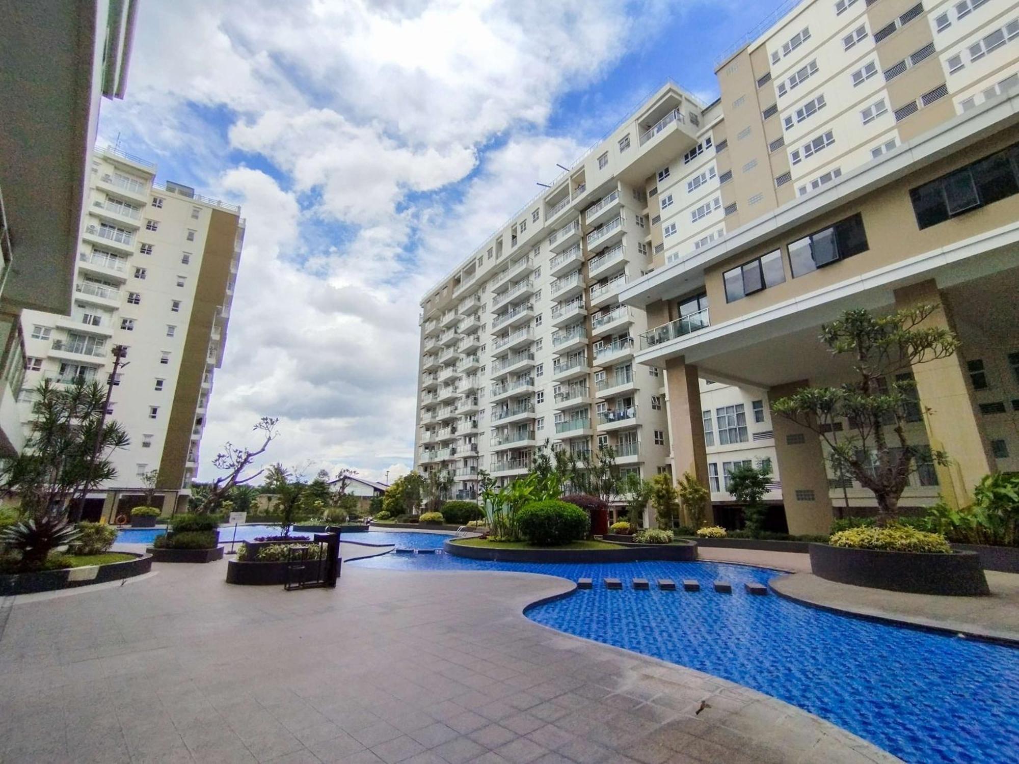 Chic 2br Gateway Pasteur By Travelio Apartemen *
